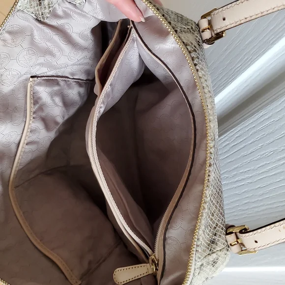 MK Python Tote - Picture 12 of 15